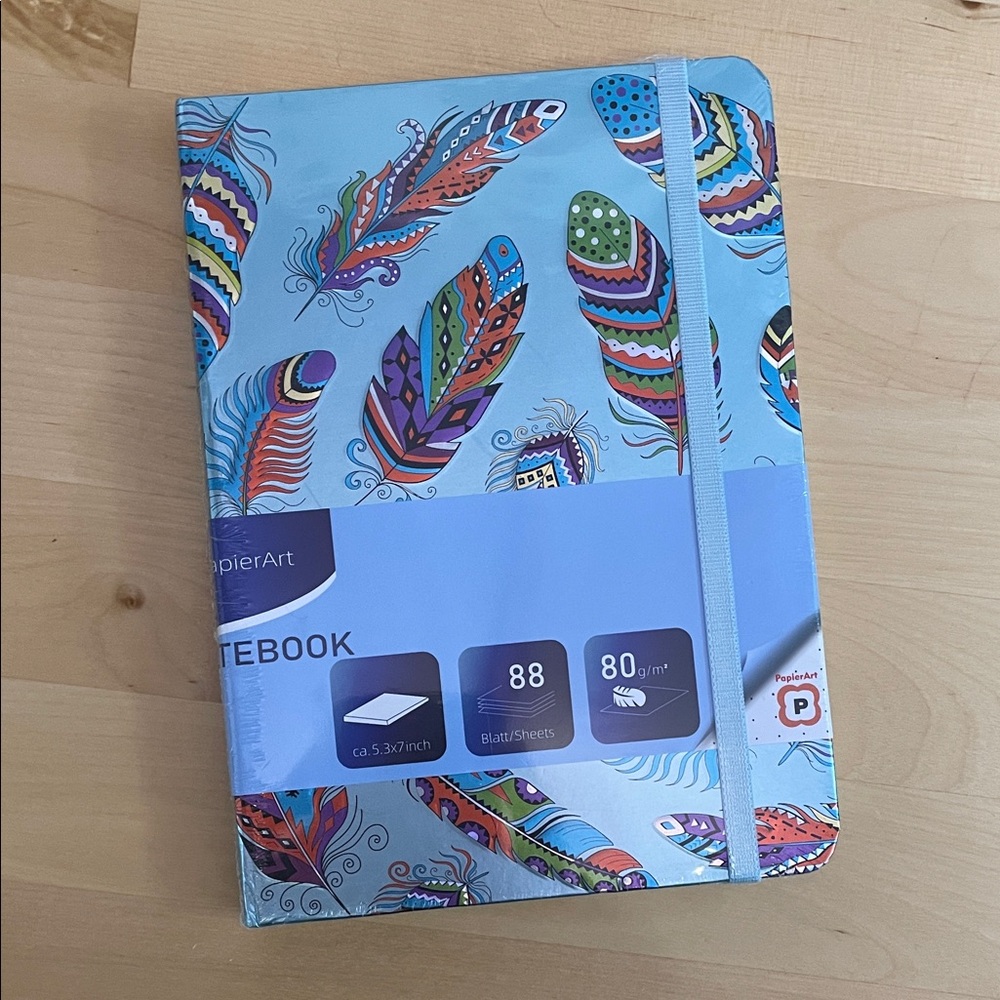 Feather Design notebook 88 pages Blue new